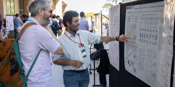 Participants present posters during the SSRL/LCLS Users’ Meeting at SLAC National Accelerator Laboratory